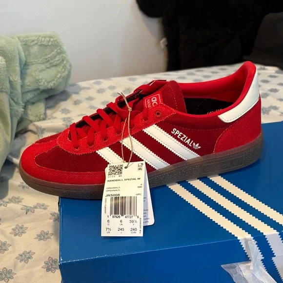 Adidas Women's Red and White Sneakers - Picture 2 of 5